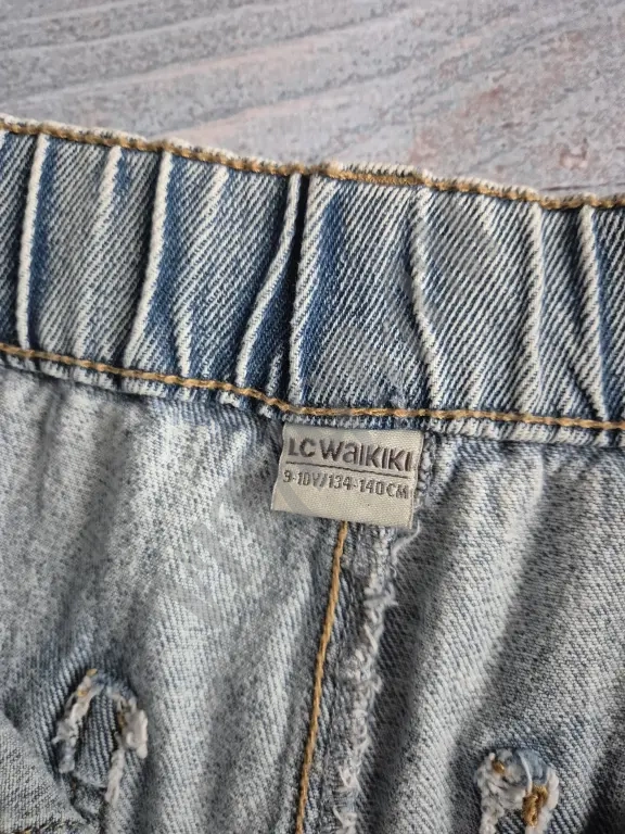 Джинсы Lc Waikiki для девочки 134/140см.
