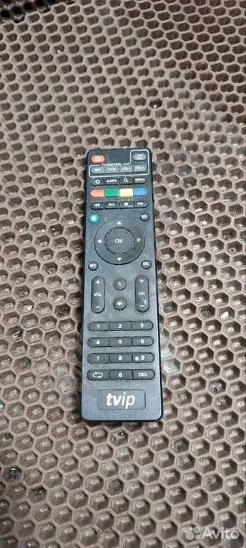 Пульт ду для медиаплеера tvip 01FE 98301 HOB1831