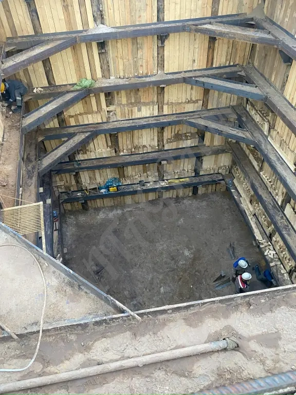 Продавливание стального футляра. Котлованы. Шахты. Штольни.