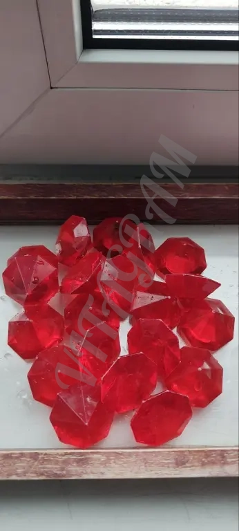 Декоративные кристаллы рубины