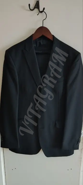 Костюм мужской batistini