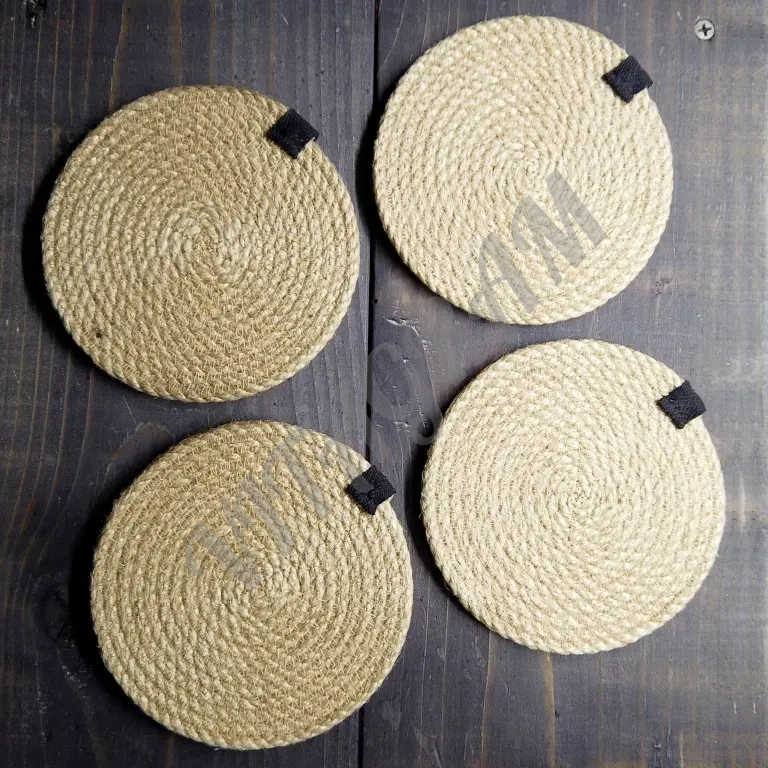 Сервировочная салфетка (подстаканник), джут, ручная работа