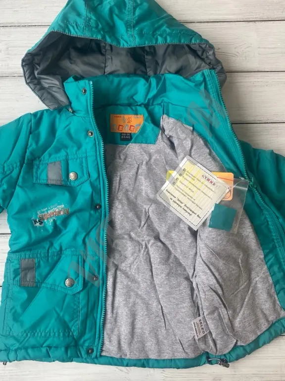 Демисезонная куртка для мальчика Новая 110