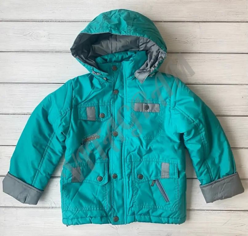 Демисезонная куртка для мальчика Новая 110