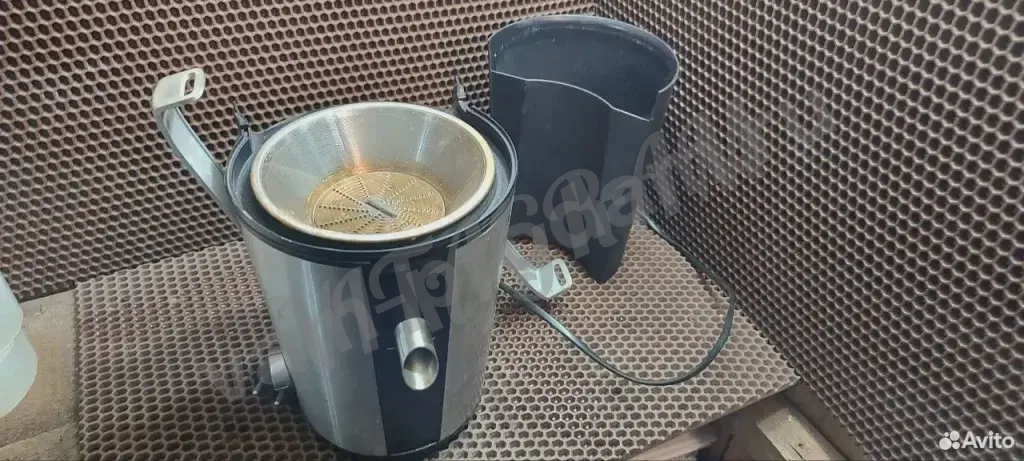 Соковыжималка Bosch cncj03