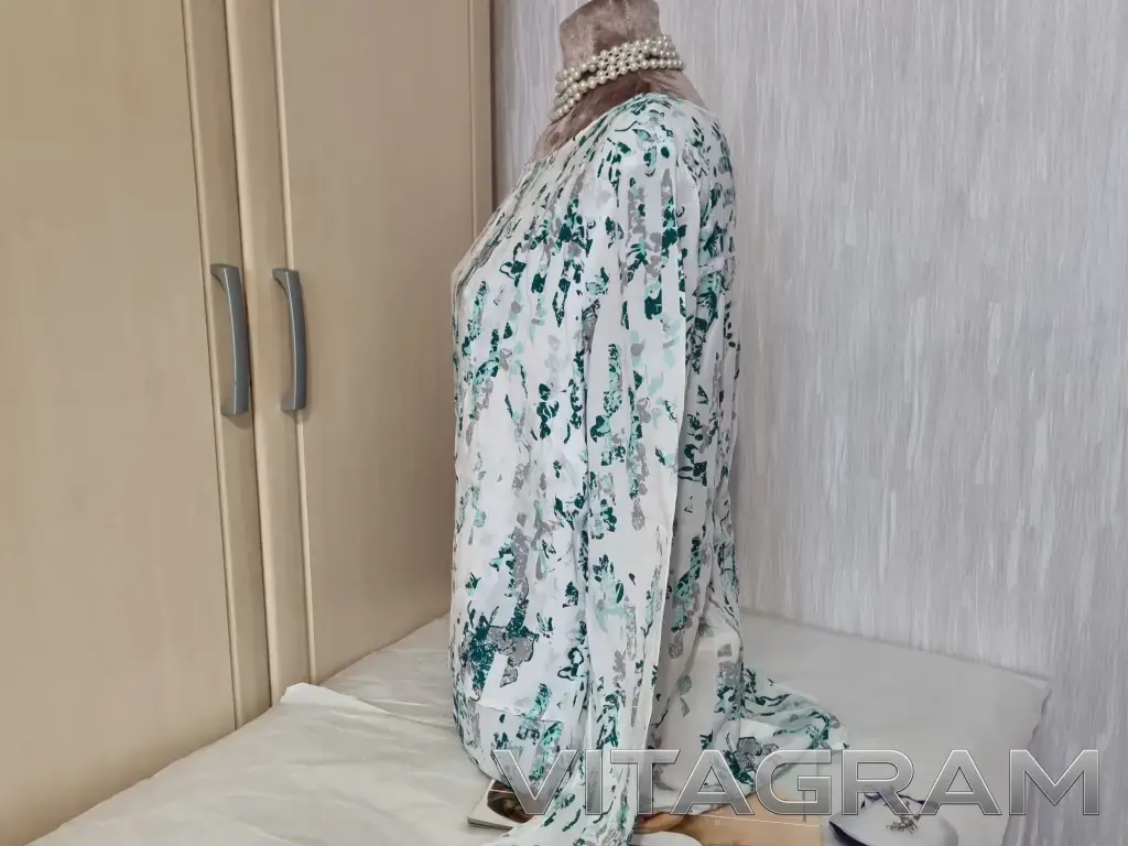 Блузка женская нарядная 48