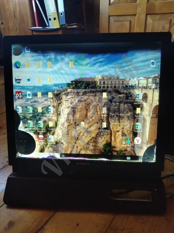 Дисплей Sony 19" SDM-E96D неисправен. На запчасти
