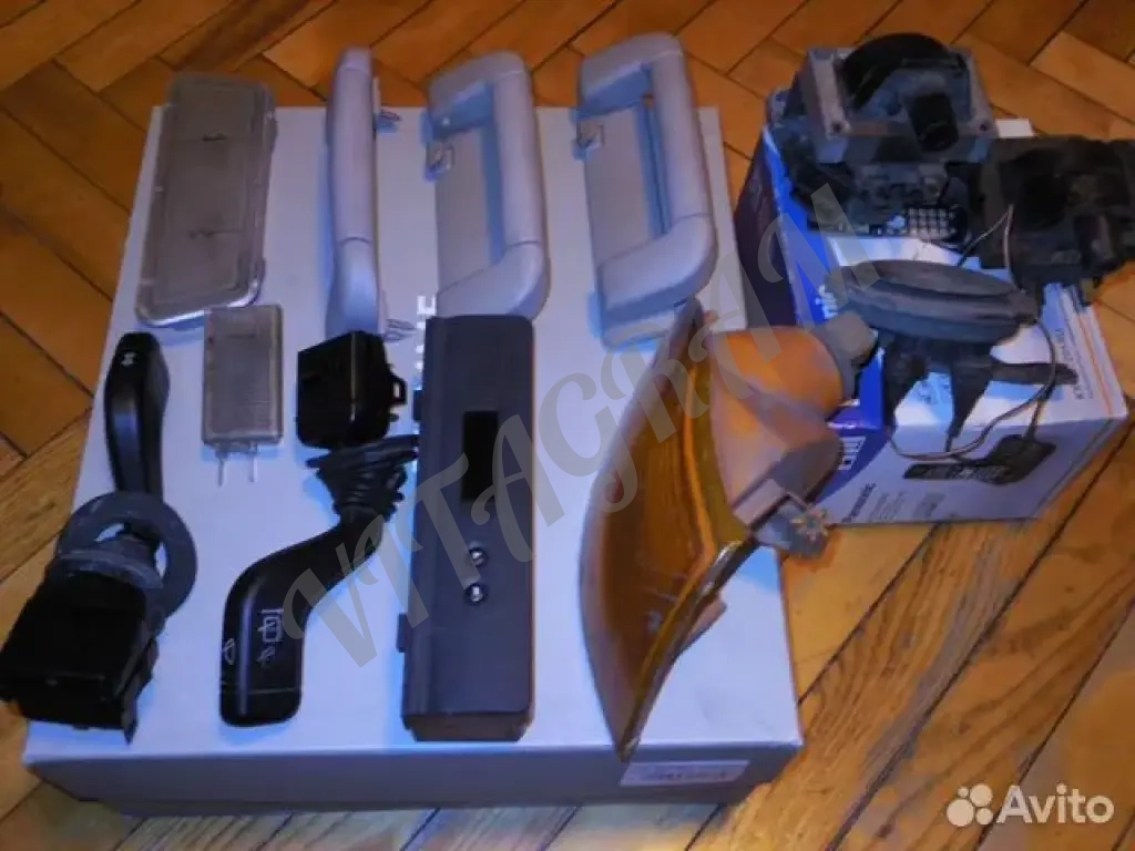 На opel Astra F Caravan детали салона и кузова