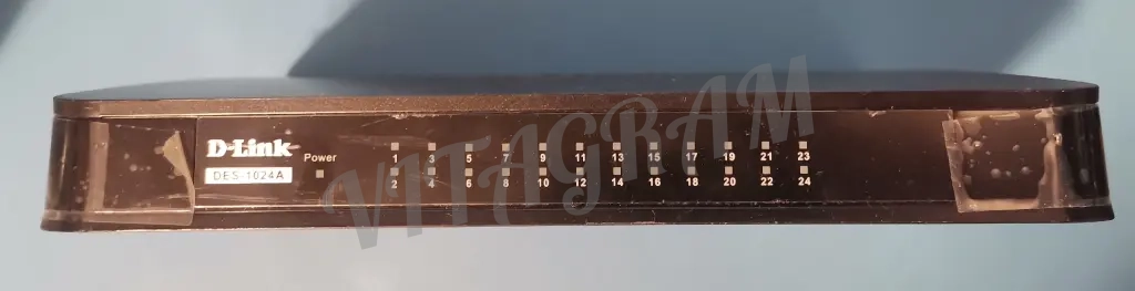 Не управляемый коммутатор свитч 24 порта 100