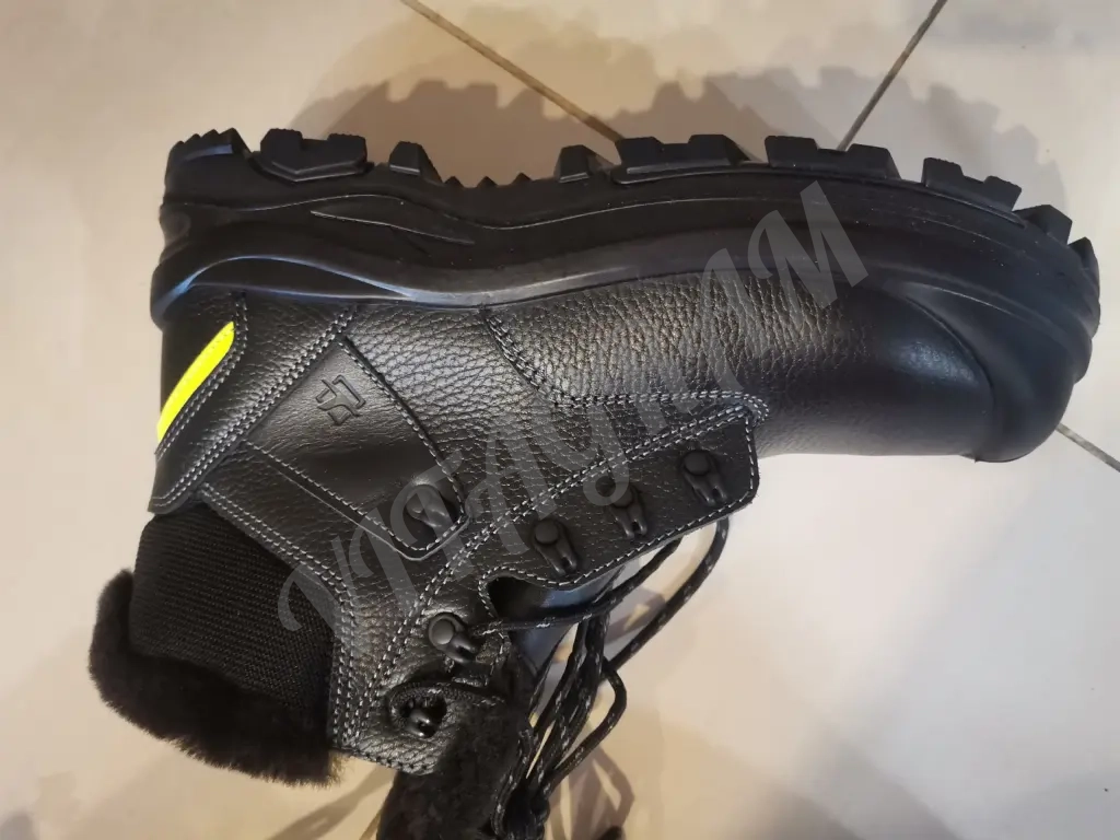 Новые ботинки ТЕХНОАВИА Неогард зимние, защищенный носок 44 размер