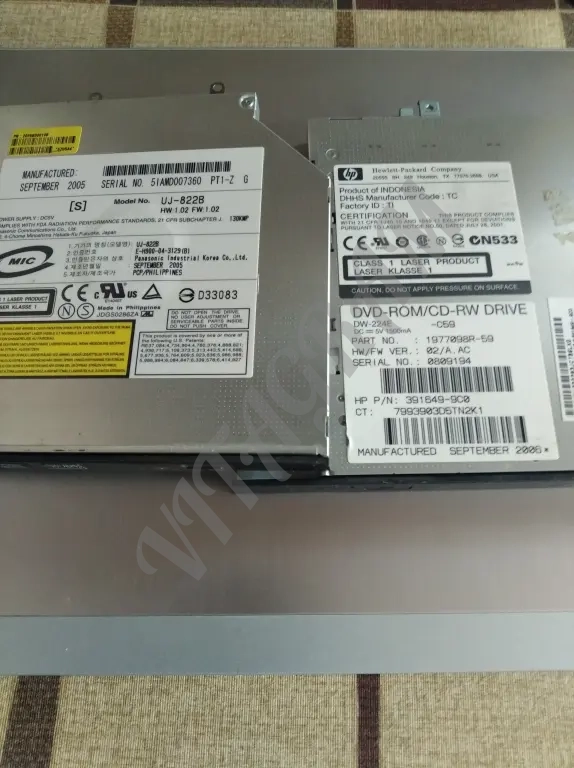 Приводы для ноутбука HP DVD-ROM/CD-RW DW-224E, Panasonic UJ-822B DVD-RW.